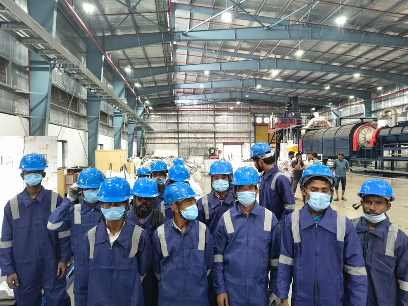 Full Saava Greens plant crew